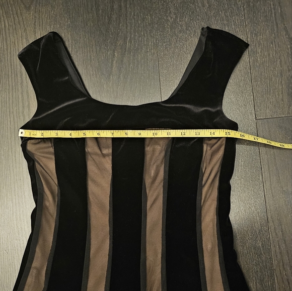 Party dress - Picture 8 of 12